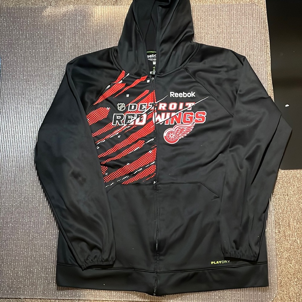 Large Reebok red wings hooded zip up